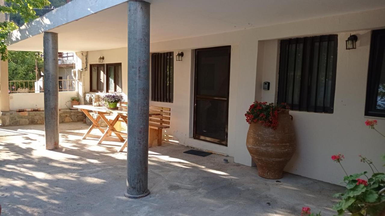 Villatzer - Traditional House With Fireplace And Garden Tzermiádon 외부 사진